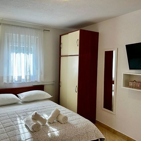 Dinka Apartment Trogir Buitenkant foto